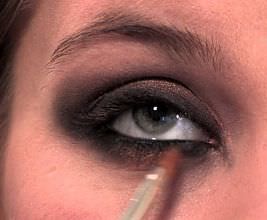 Makijaż Smoky Eyes 